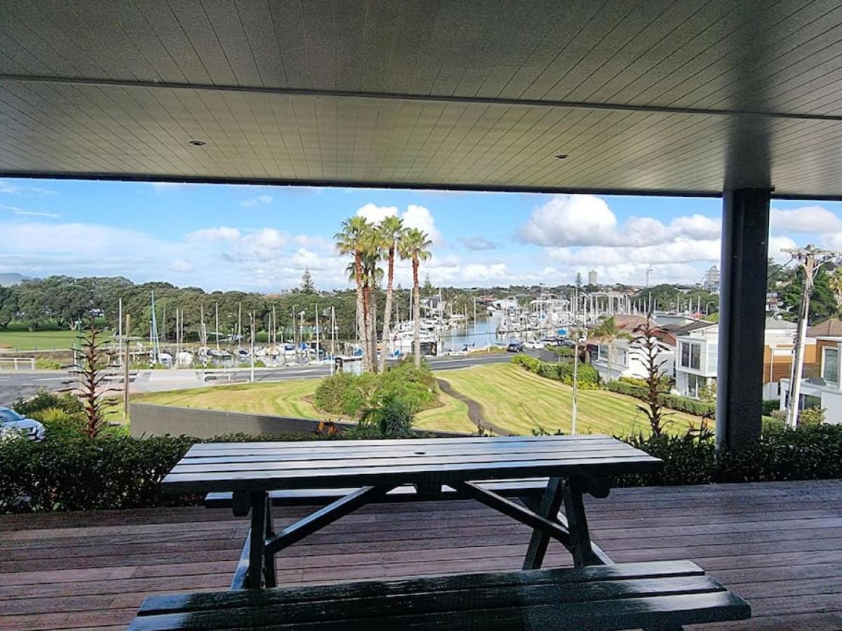 Fabulous Castor Bay 1 Bedroom With Views And Skytv Auckland Bagian luar foto