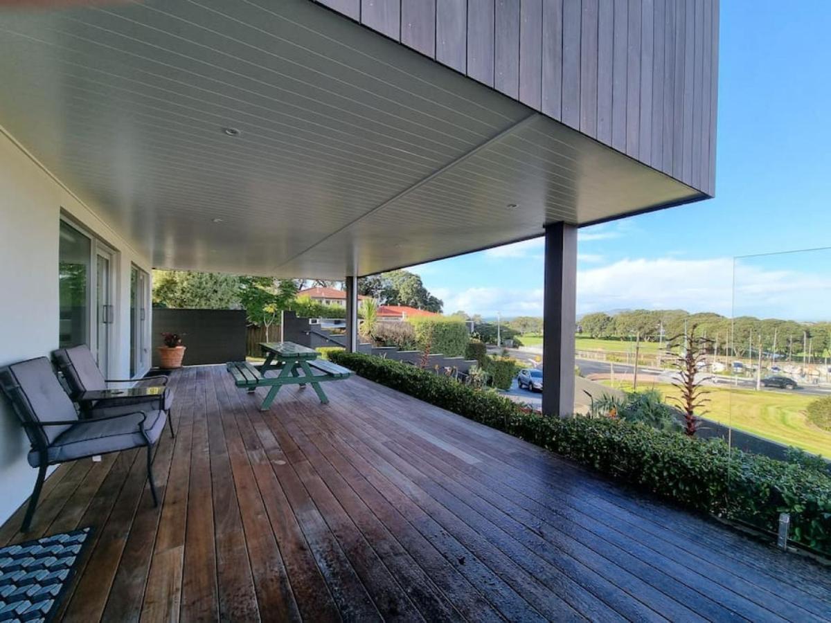 Fabulous Castor Bay 1 Bedroom With Views And Skytv Auckland Bagian luar foto