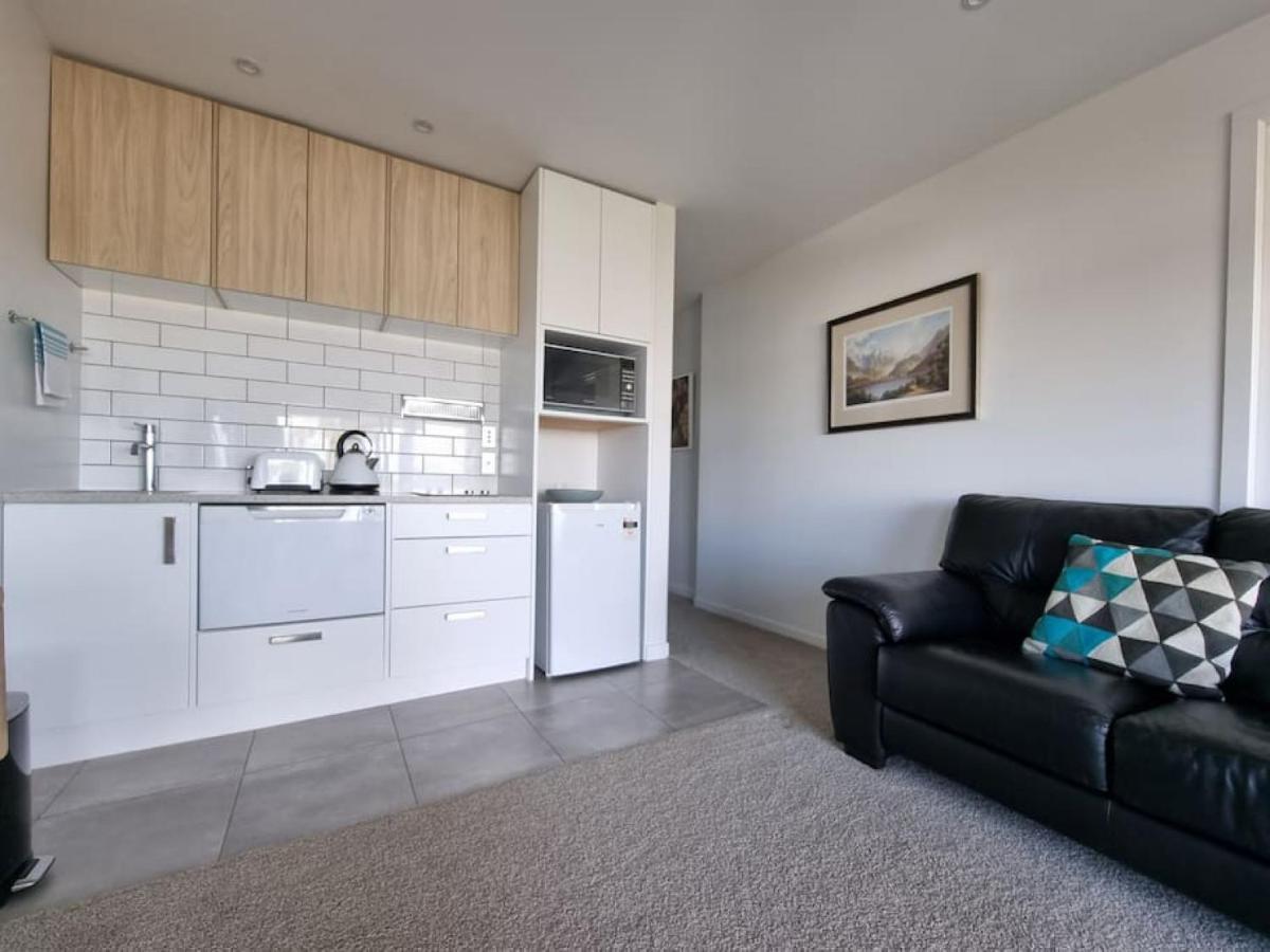 Fabulous Castor Bay 1 Bedroom With Views And Skytv Auckland Bagian luar foto