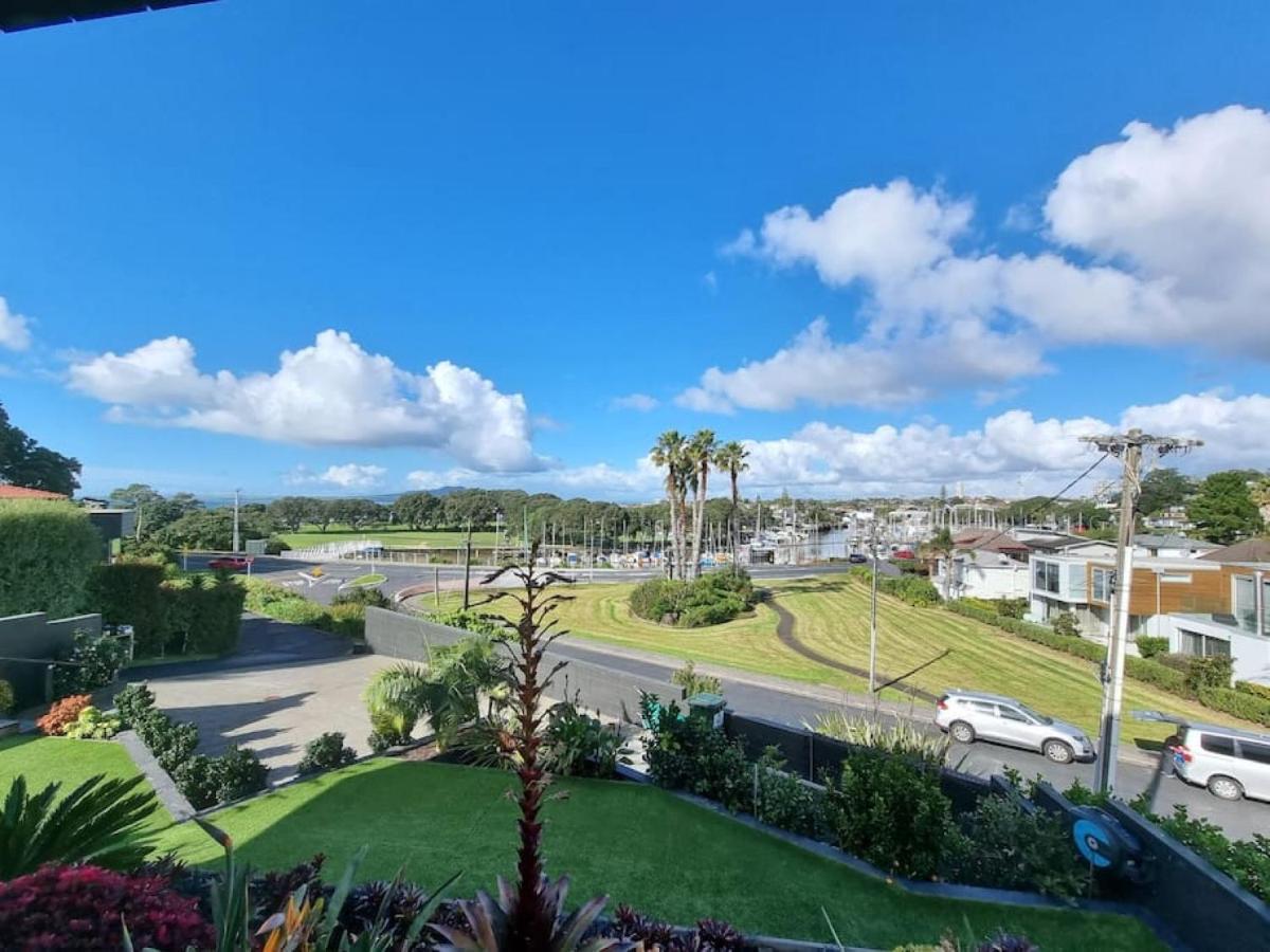 Fabulous Castor Bay 1 Bedroom With Views And Skytv Auckland Bagian luar foto